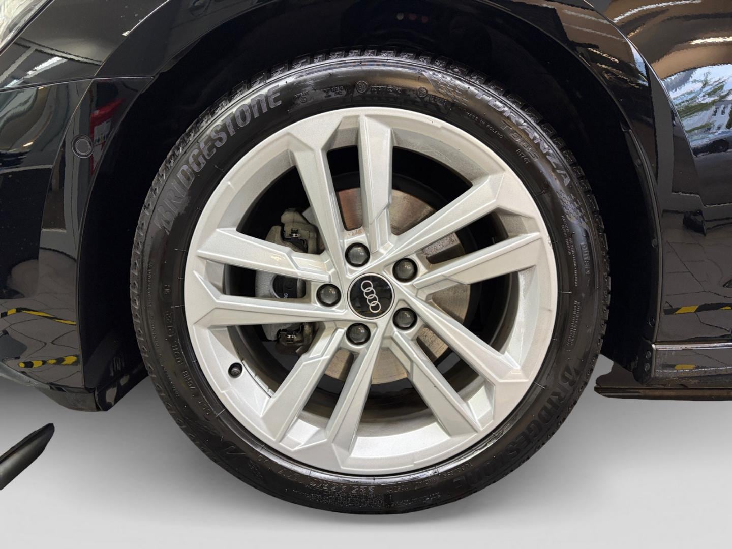 Bild über Audi A3 Sportback advanced 30 TFSI Schaltgetriebe - für weitere Informationen kontaktieren Sie den Audi Partner