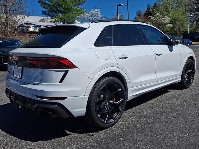 2026 Audi RS Q8 SUV performance