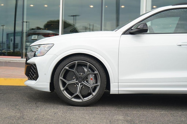 2026 Audi RS Q8 SUV performance