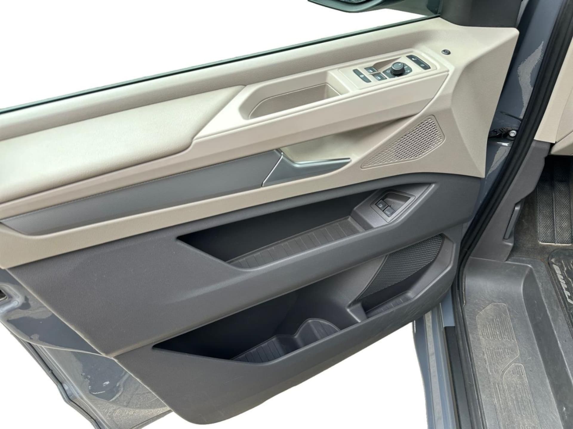 Volkswagen Multivan Basis-Modell