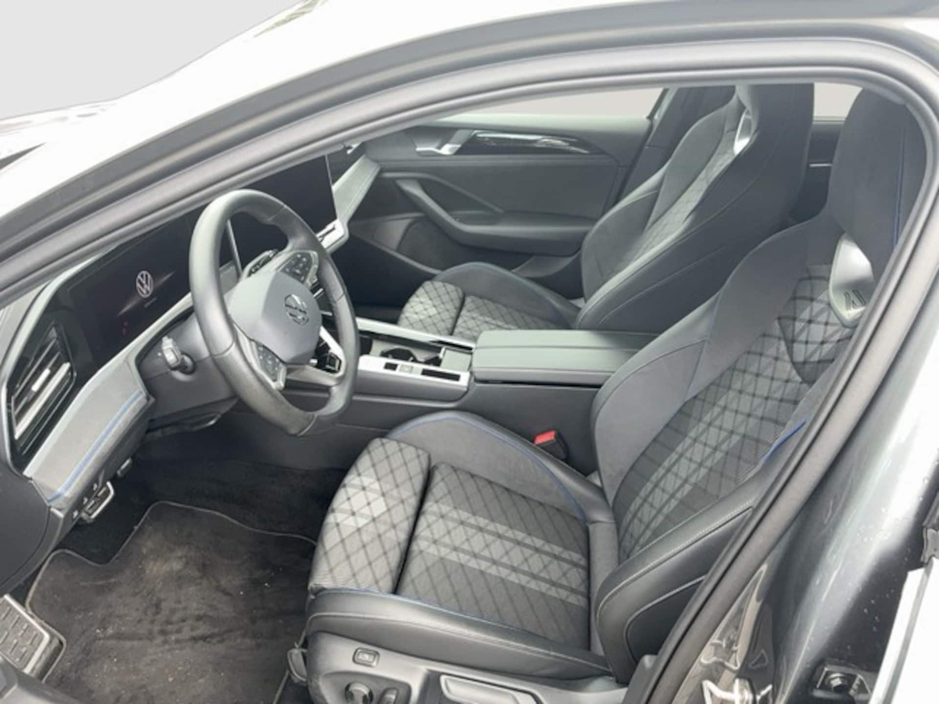 Volkswagen Passat R-Line
