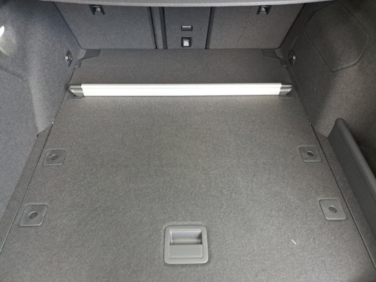Volkswagen Passat – Bild 13
