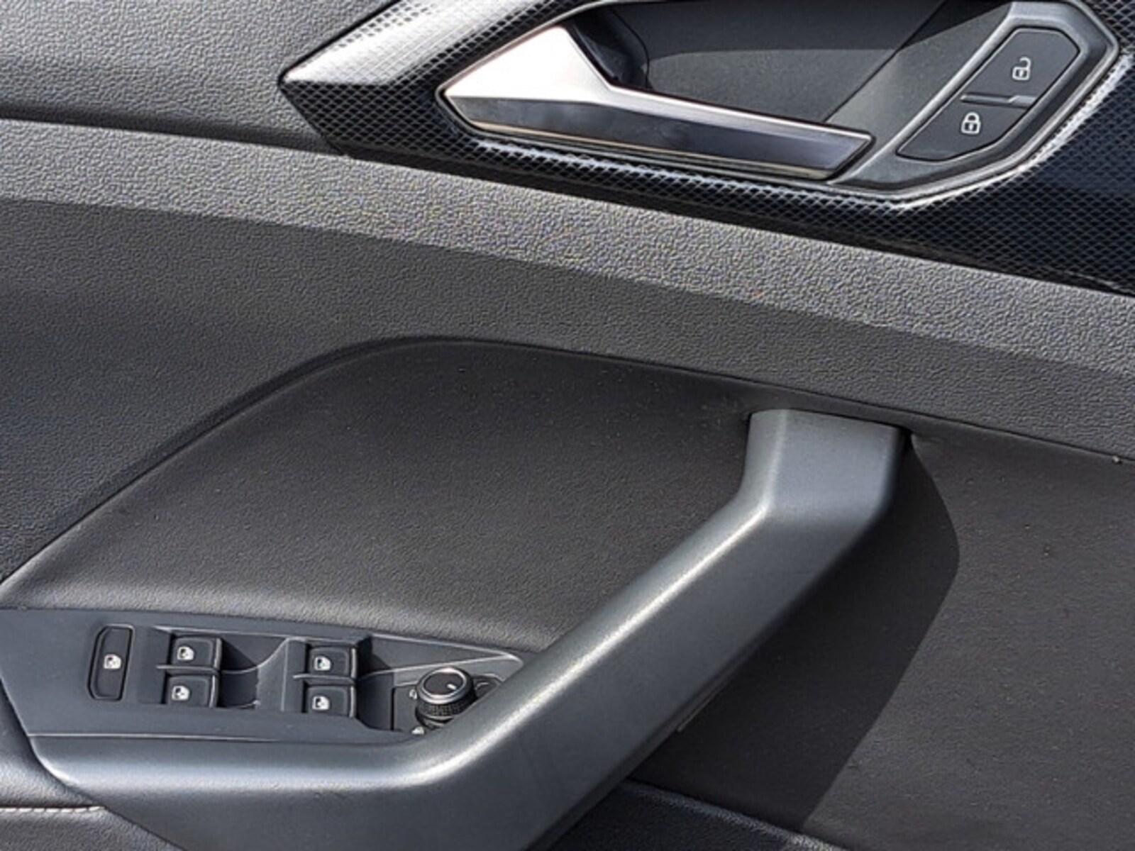 Volkswagen T-Cross – Bild 17