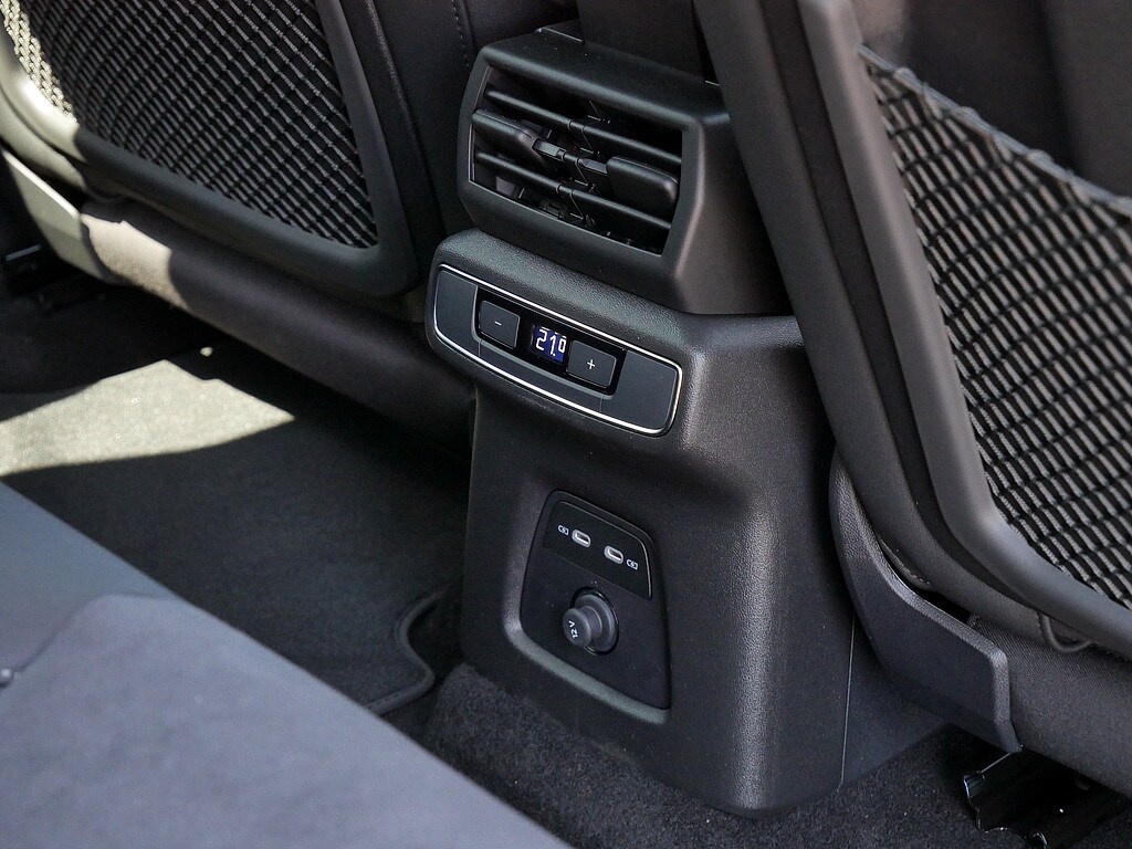 Image about Audi Q4 e-tron 40 e-tron
