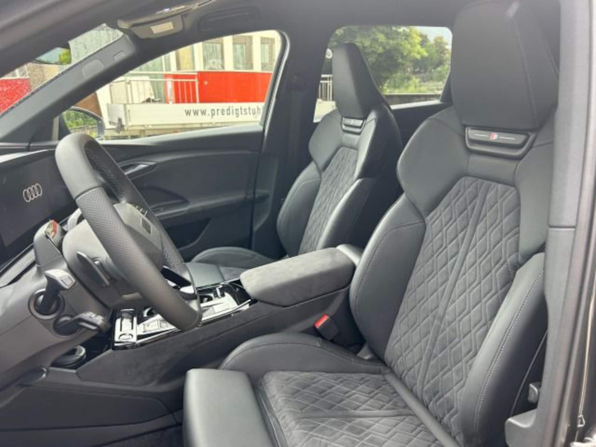 Audi Q6 SUV e-tron