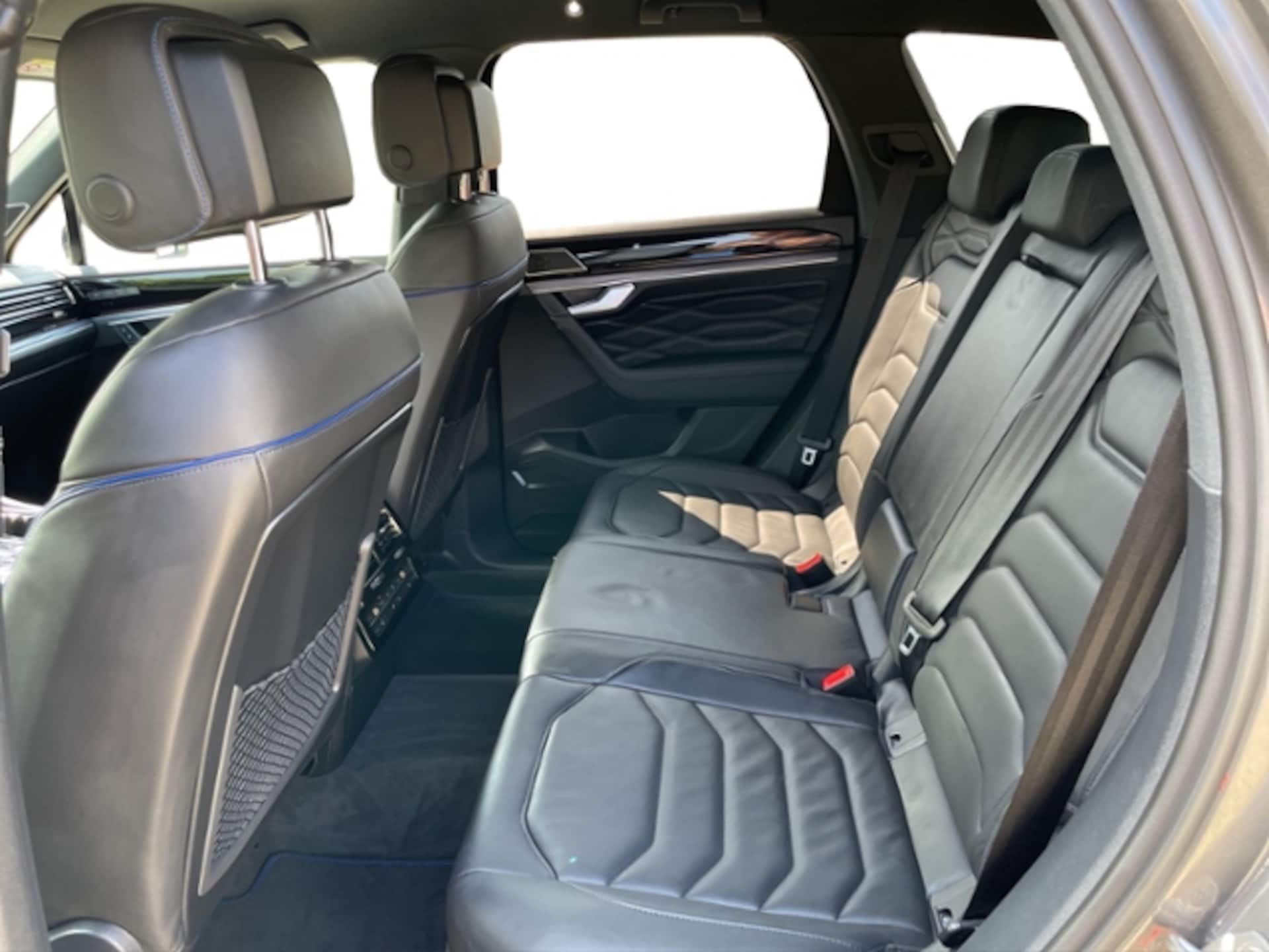 Volkswagen Touareg R