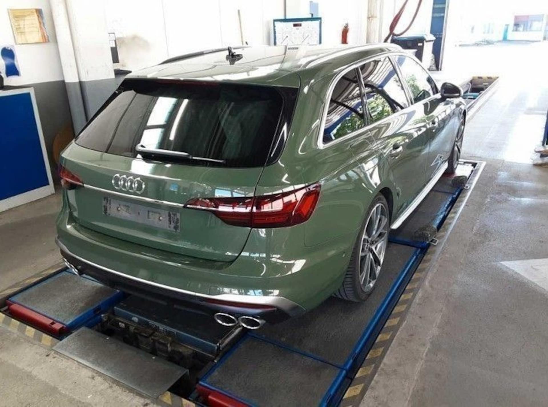 Audi S4 Avant