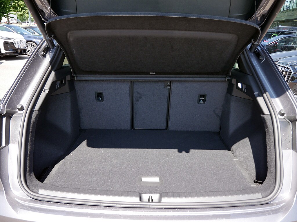 Image about Audi Q4 e-tron 40 e-tron