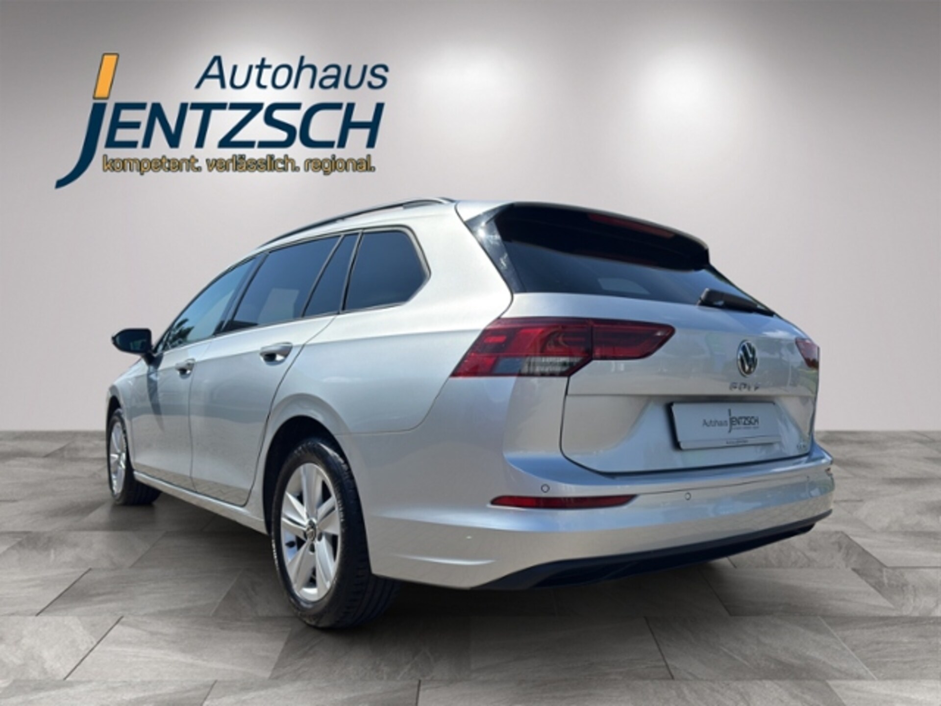 Volkswagen Golf Variant Life