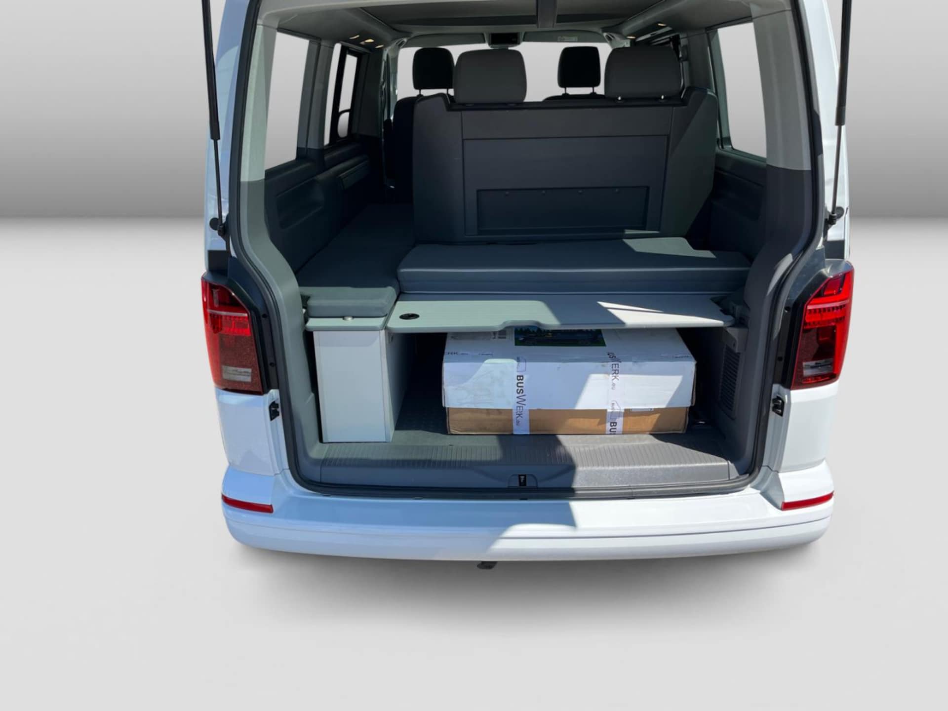Volkswagen T6.1 California Beach