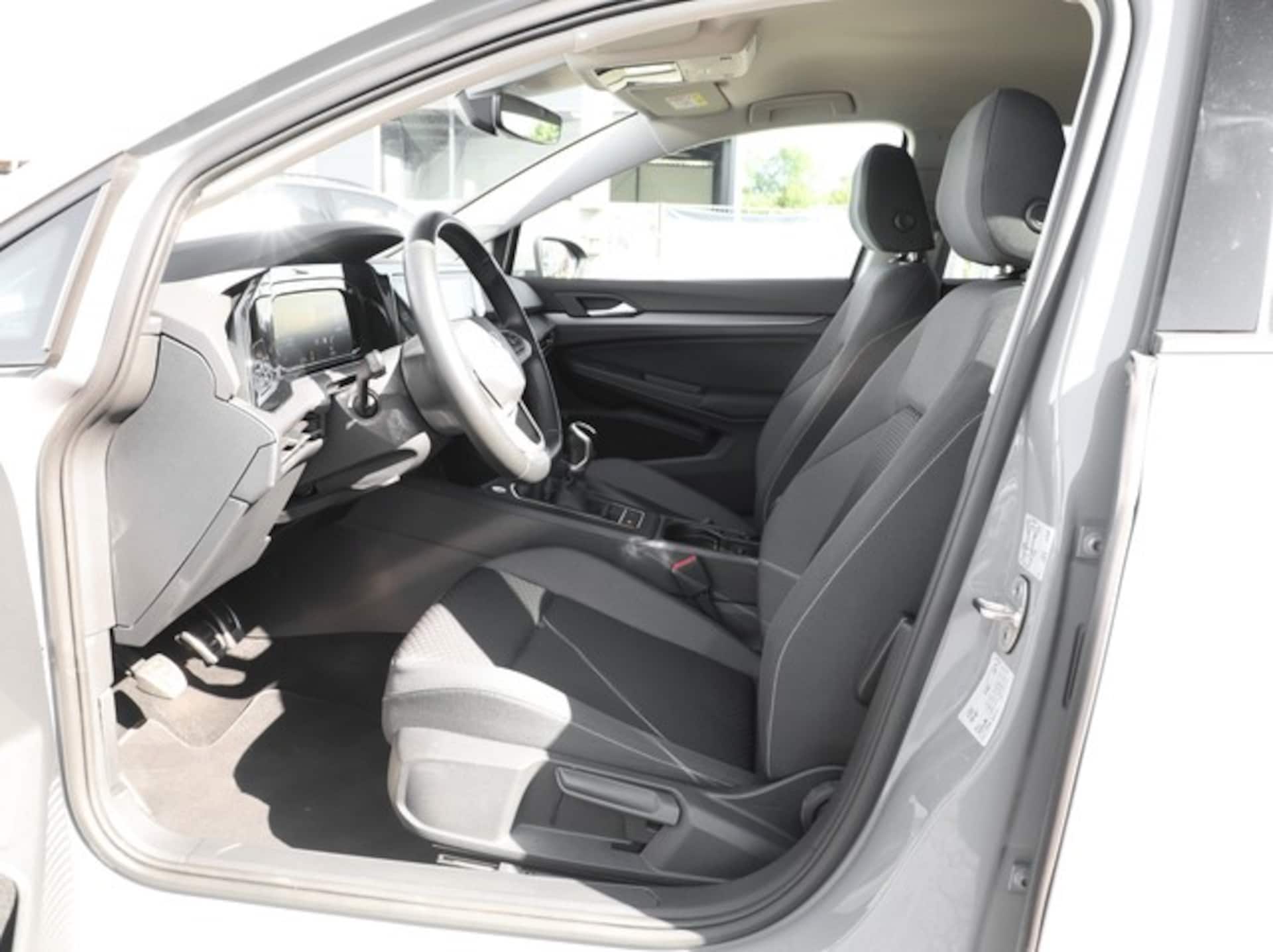 Volkswagen Golf Active
