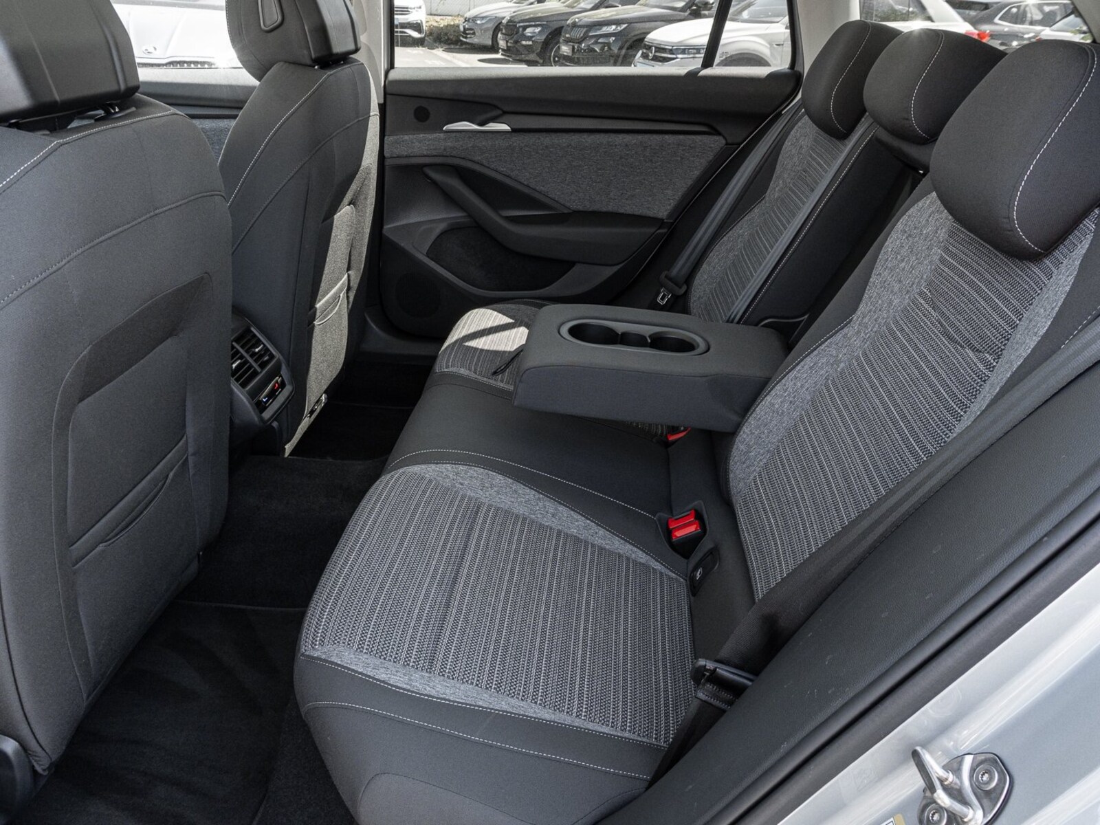 Škoda Superb Combi – Bild 17