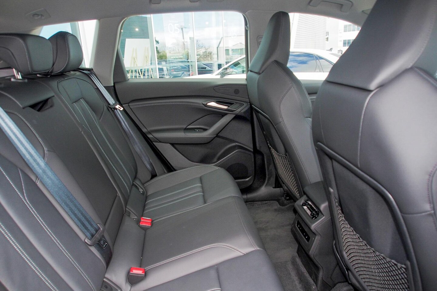 Image about Audi Q6 SUV e-tron e-tron