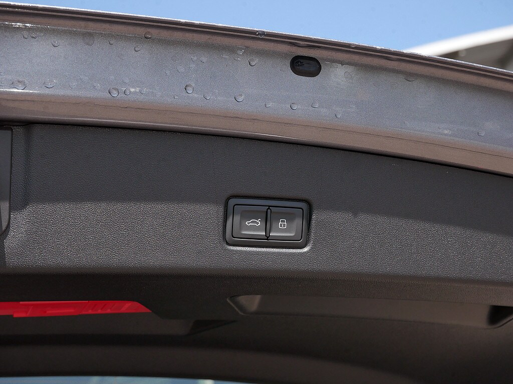 Image about Audi Q4 e-tron 40 e-tron