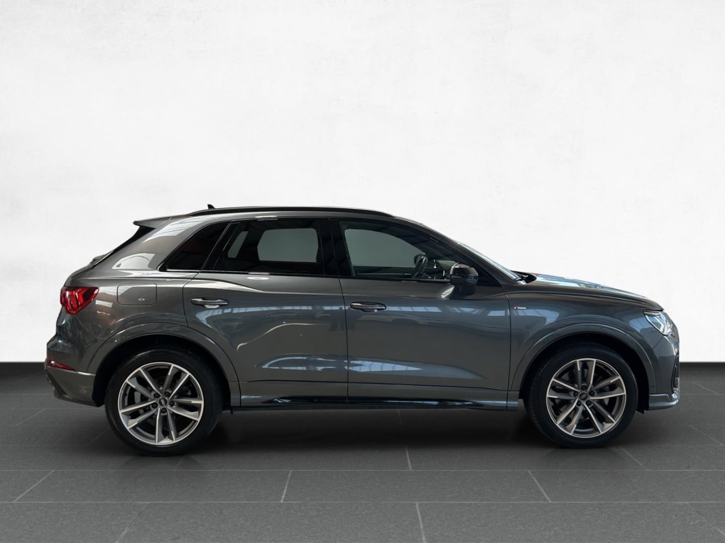 Image about Audi Q3 S line 40 TDI quattro S tronic