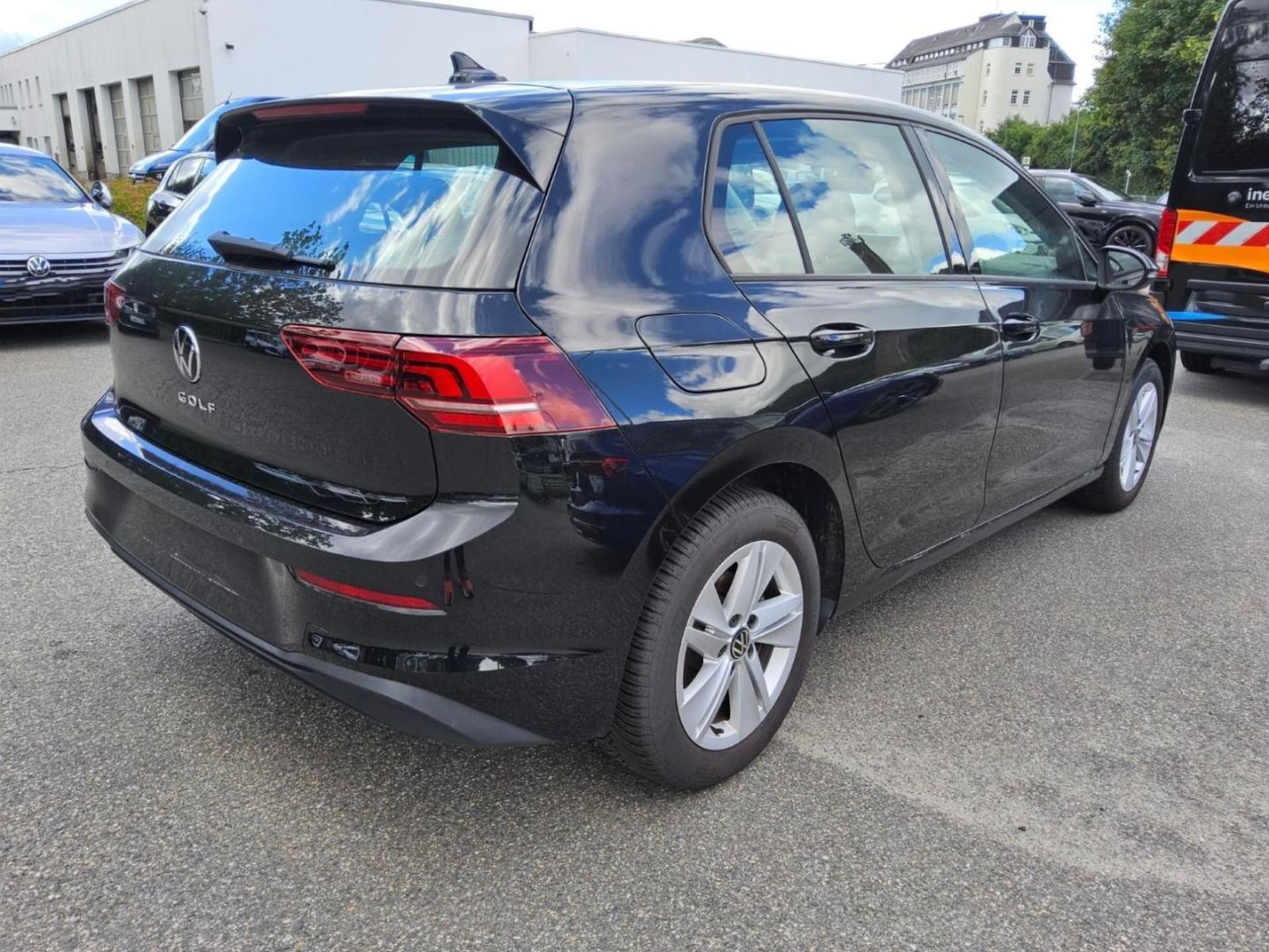 Volkswagen Golf Life