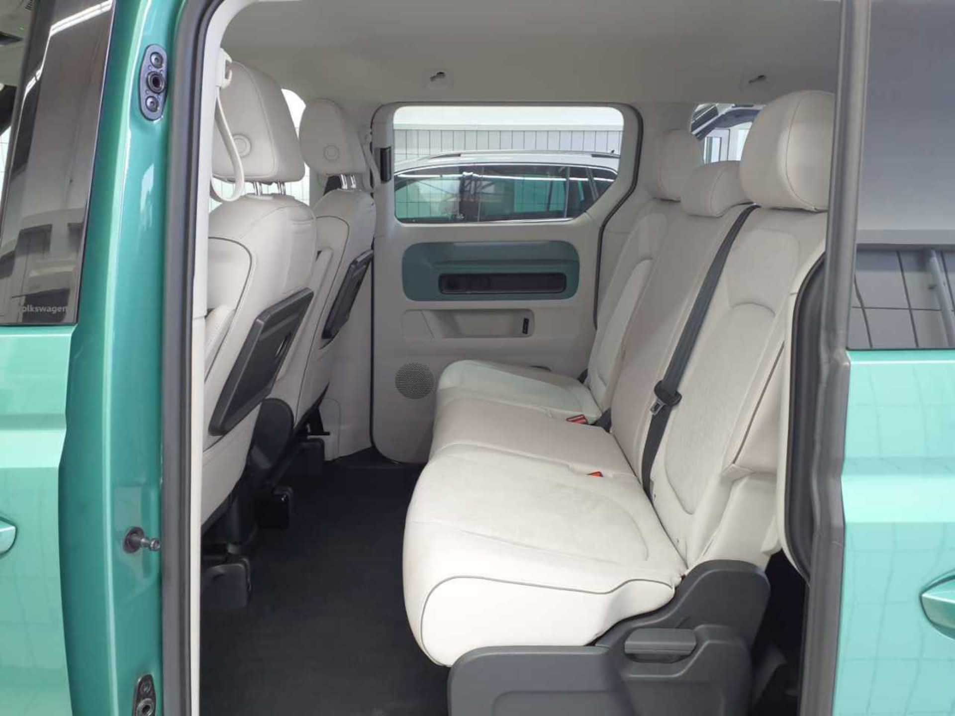 Volkswagen ID. Buzz Pro