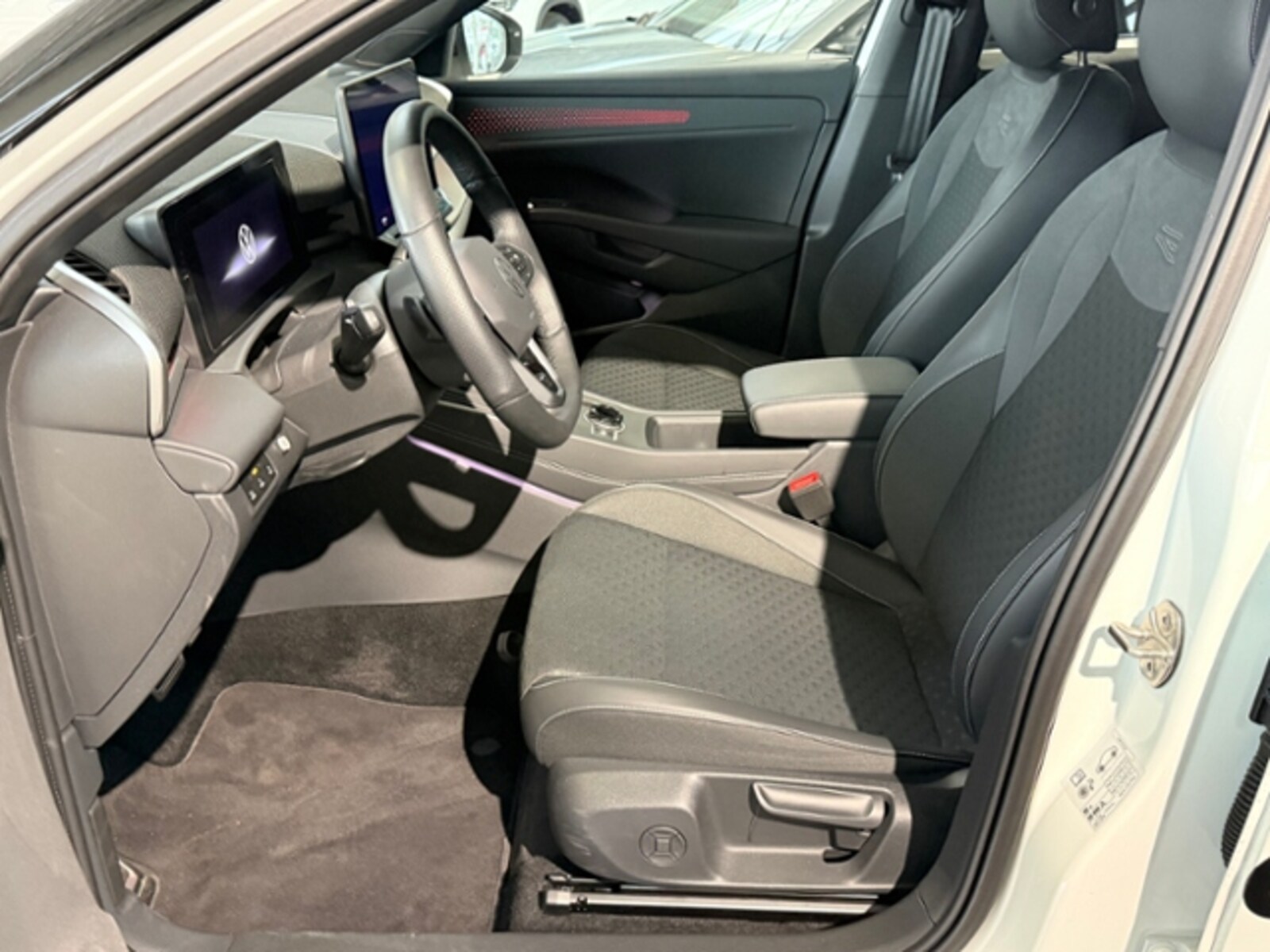 Volkswagen T-Roc – Bild 10