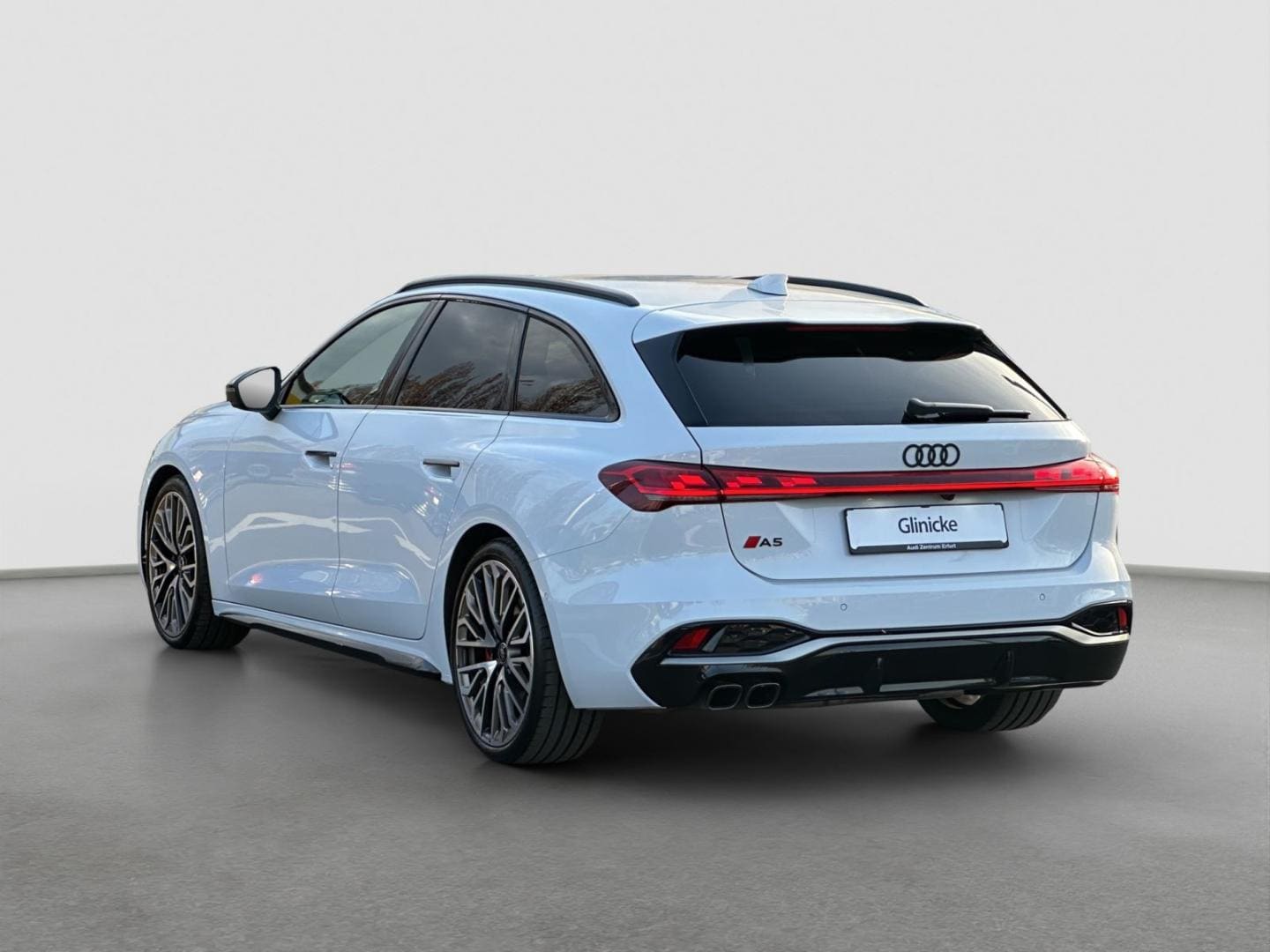 Bild über Audi A5 Avant TDI quattro 150 kW S tronic - für weitere Informationen kontaktieren Sie den Audi Partner