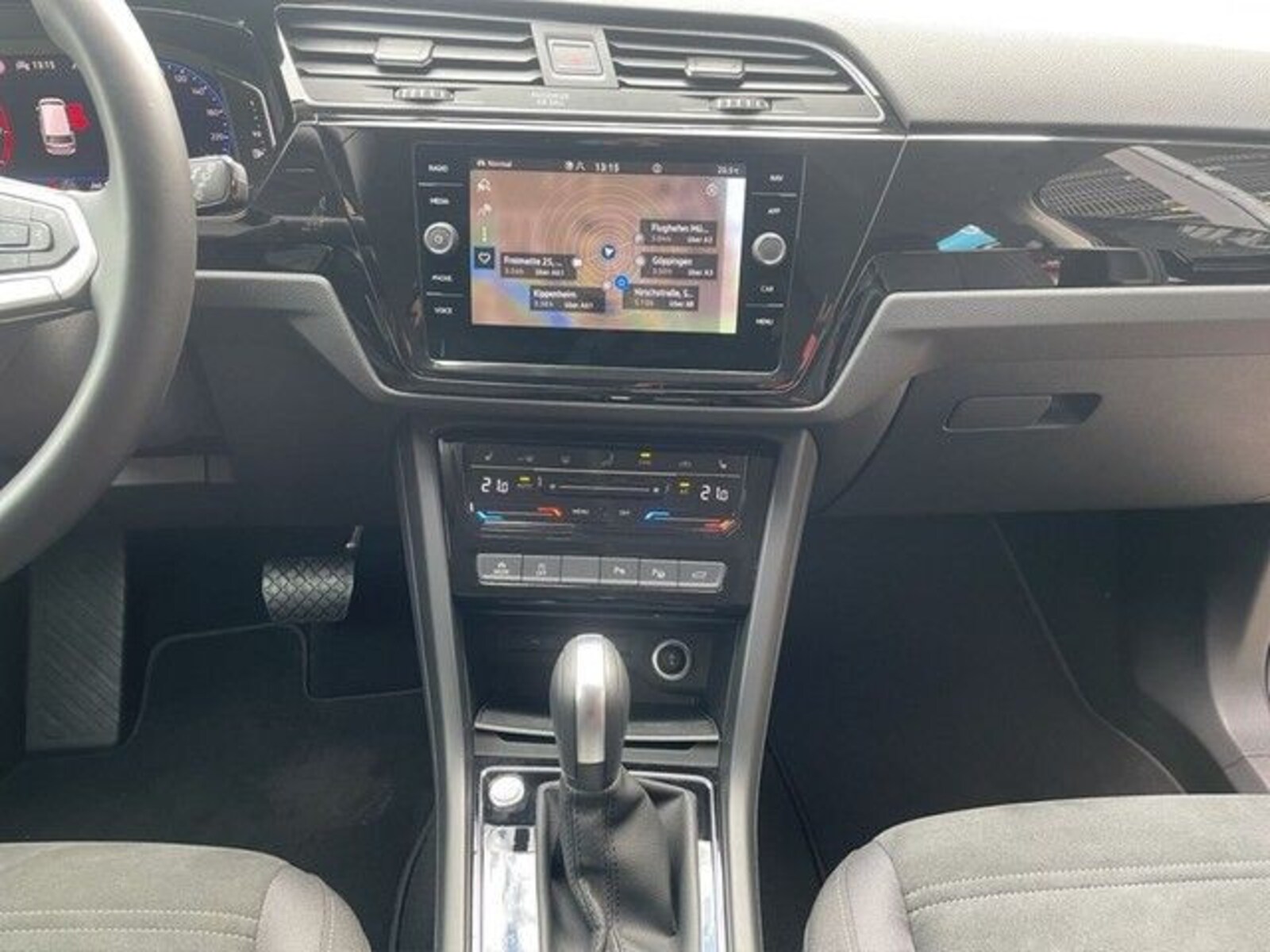 Volkswagen Touran – Bild 16