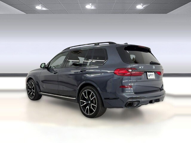 2022 BMW X7