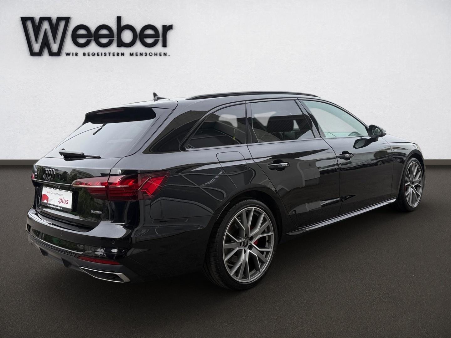 Bild über Audi A4 Avant S line 40 TFSI quattro S tronic - für weitere Informationen kontaktieren Sie den Audi Partner