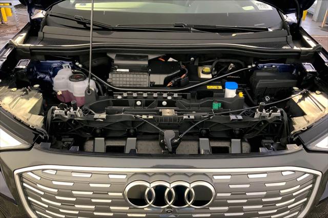 2025 Audi Q4 e-tron Premium Plus - Photo 16
