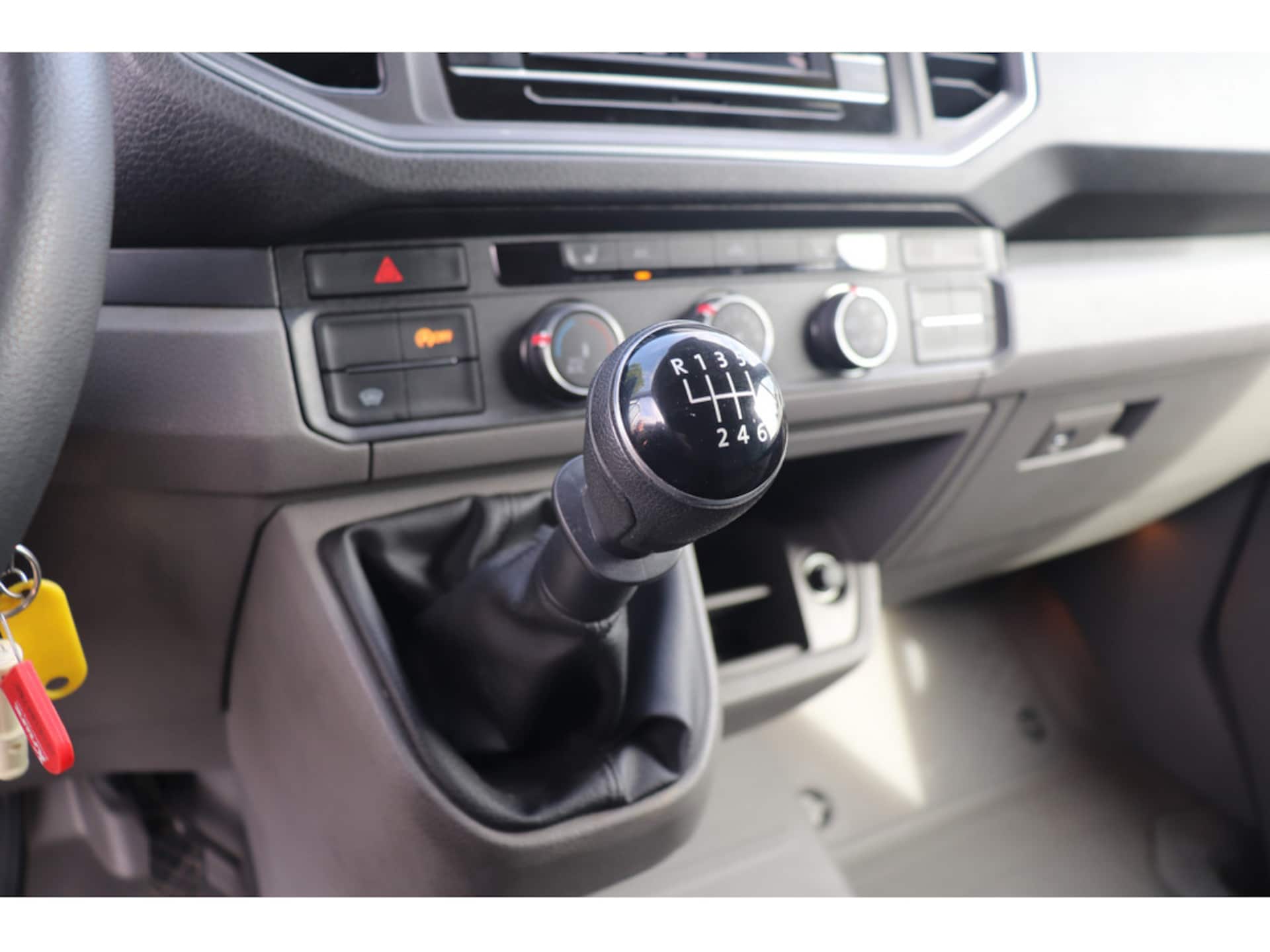 Volkswagen Crafter Einzelkabine langer Radstand