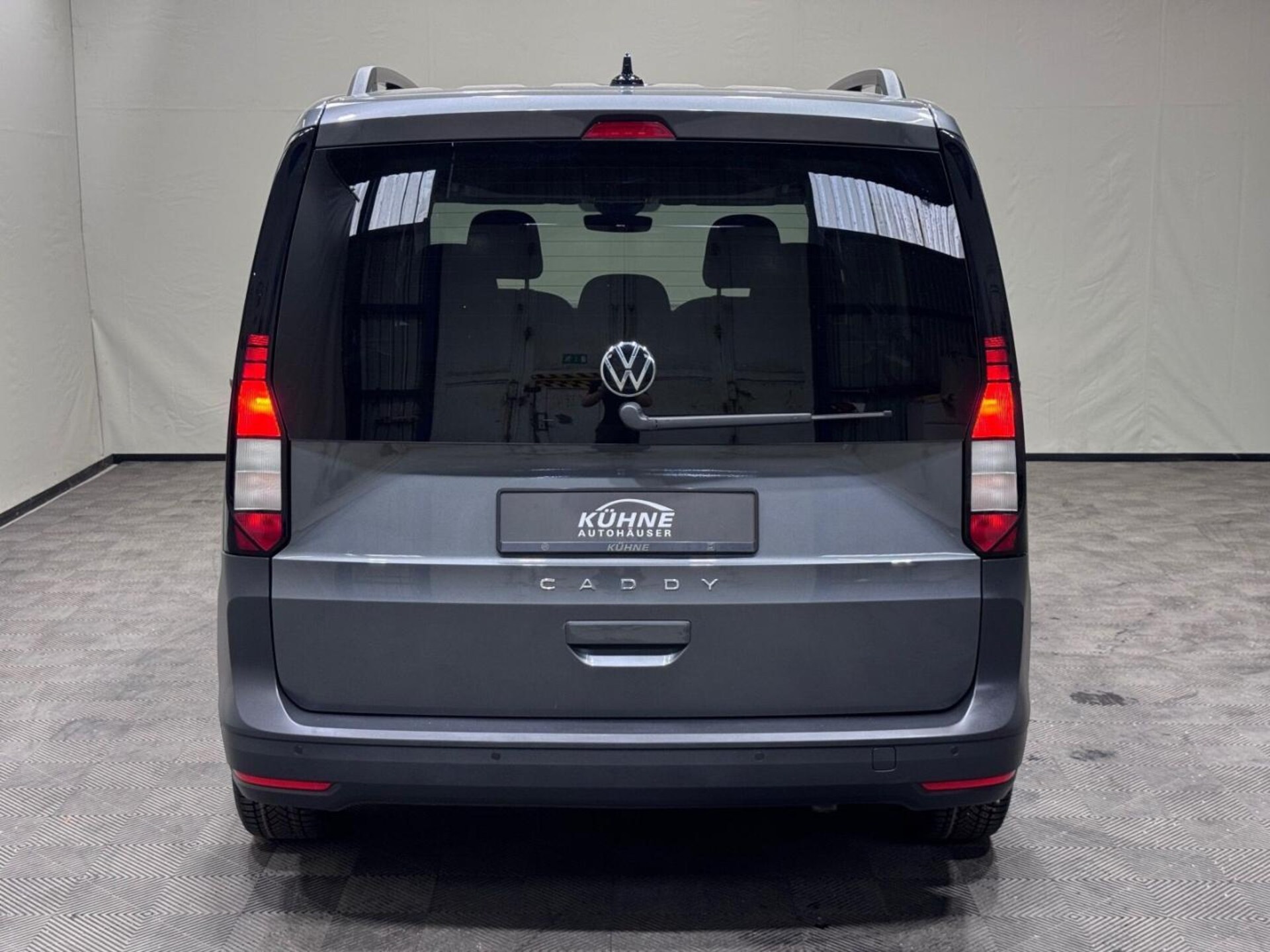 Volkswagen Caddy Basis-Modell