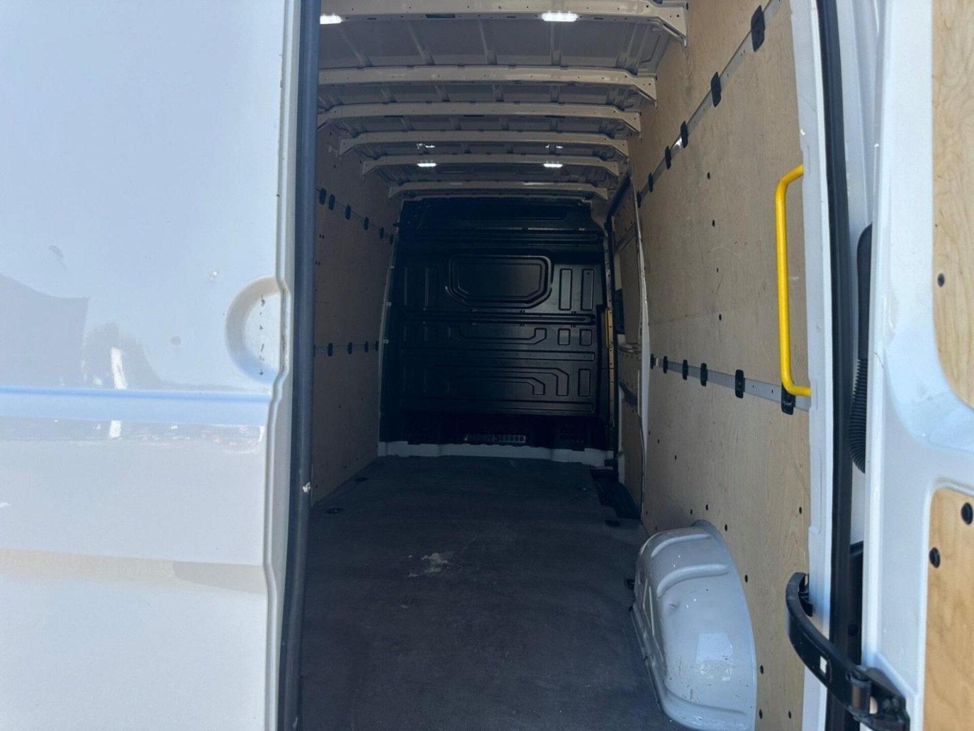 Volkswagen Crafter Kasten langer Radstand