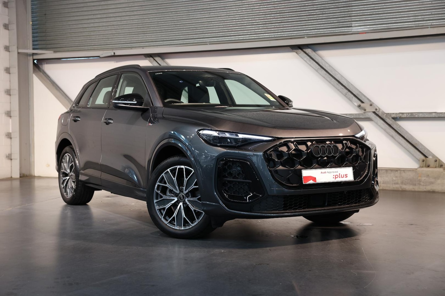 Image about Audi Q5 SUV TFSI quattro 200 kW sport