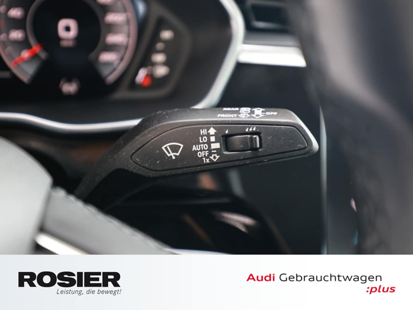 Bild über Audi Q3 advanced 40 TFSI quattro S tronic - für weitere Informationen kontaktieren Sie den Audi Partner