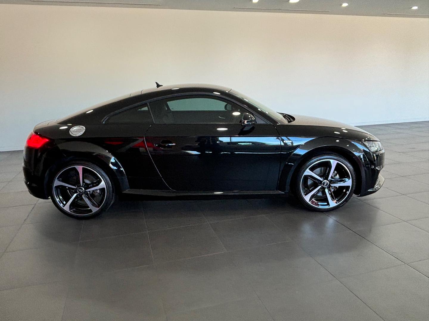 Image about Audi TT Coupé 2.0 TFSI quattro S Line 169 kW S tronic