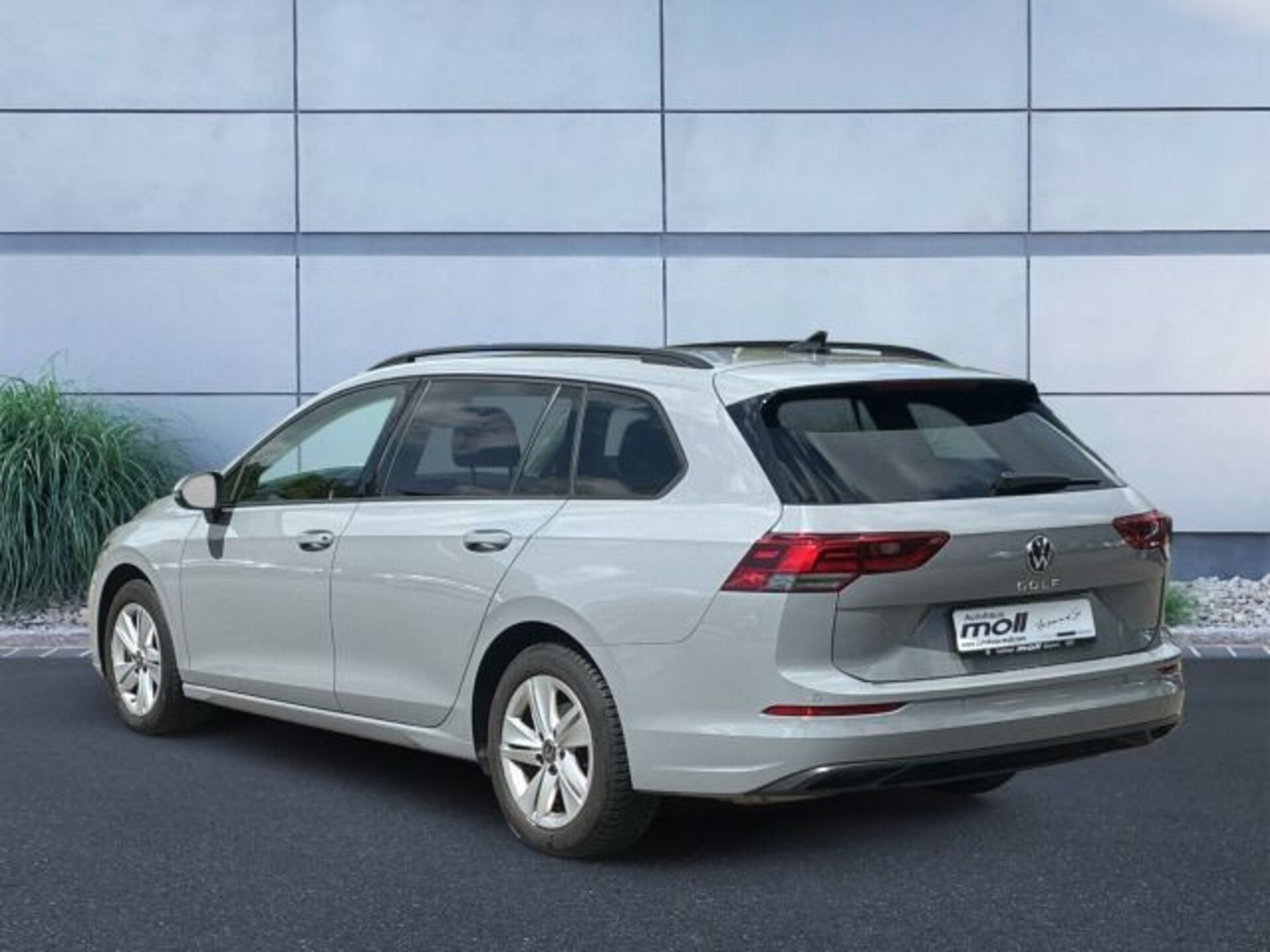 Volkswagen Golf Variant Life