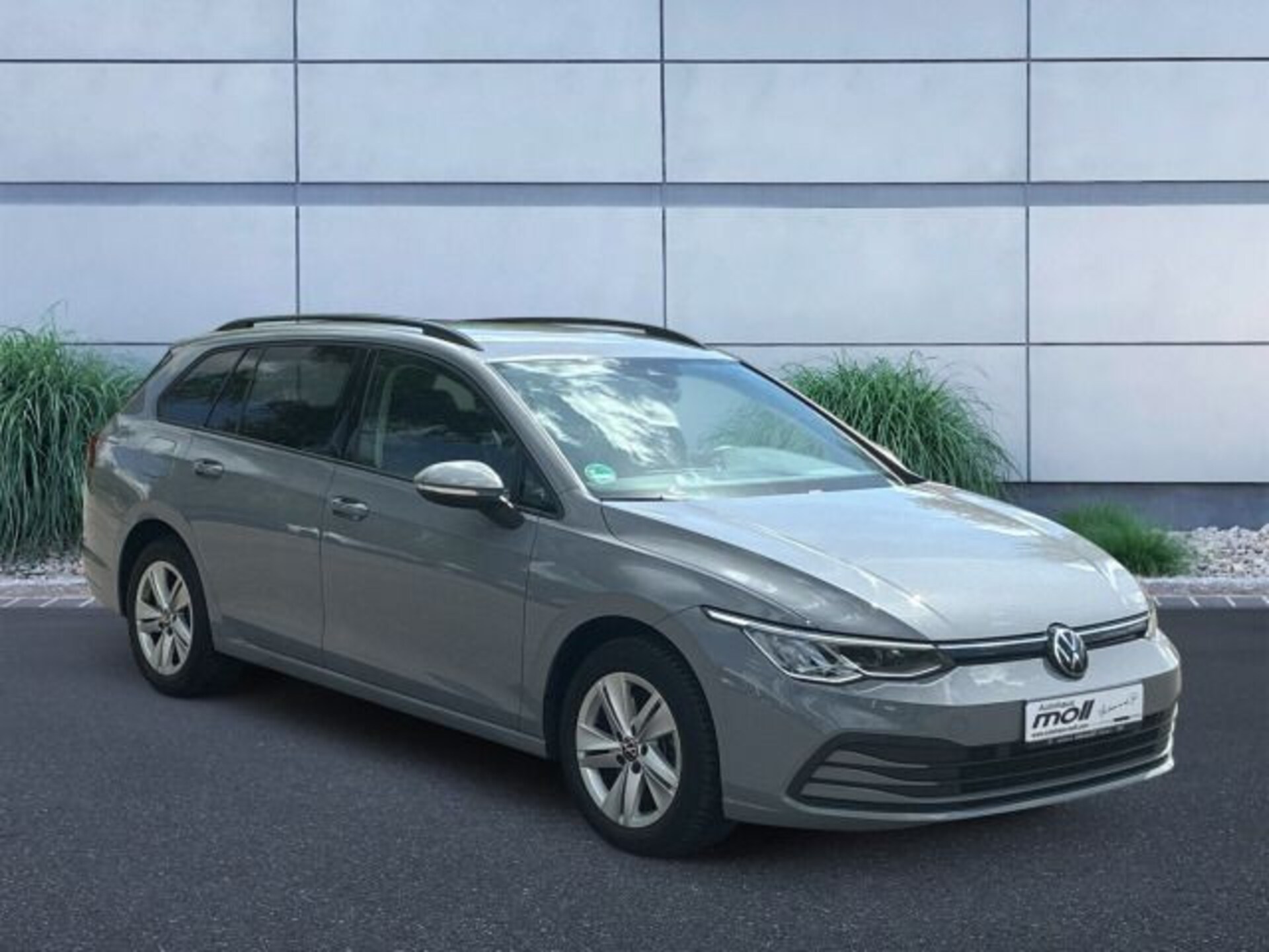 Volkswagen Golf Variant Life