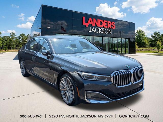 2022 BMW 750
