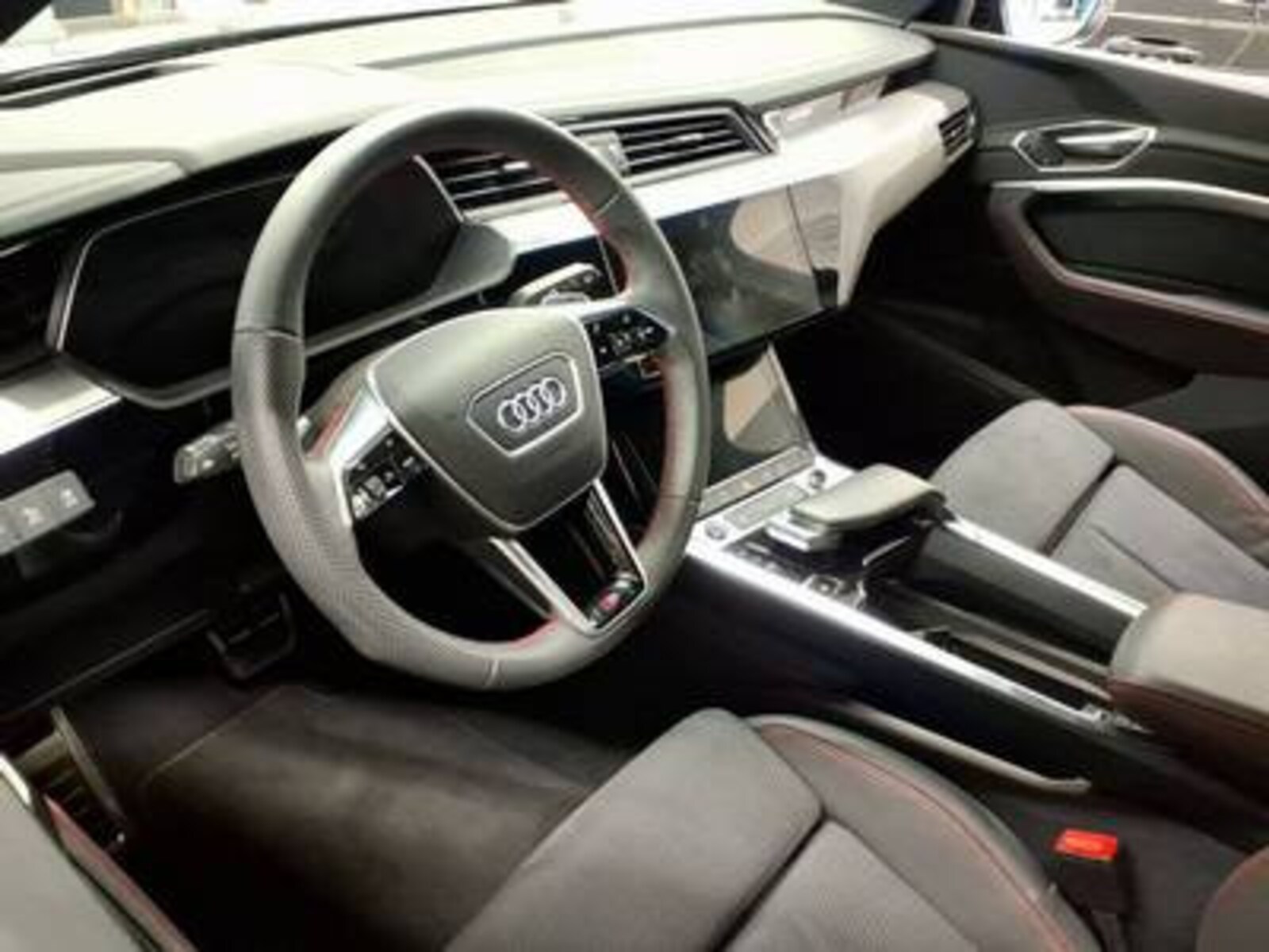 Audi Q8 e-tron – Bild 3