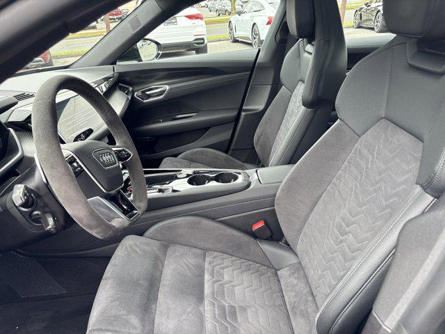 2023 Audi e-tron GT Premium Plus - Photo 6