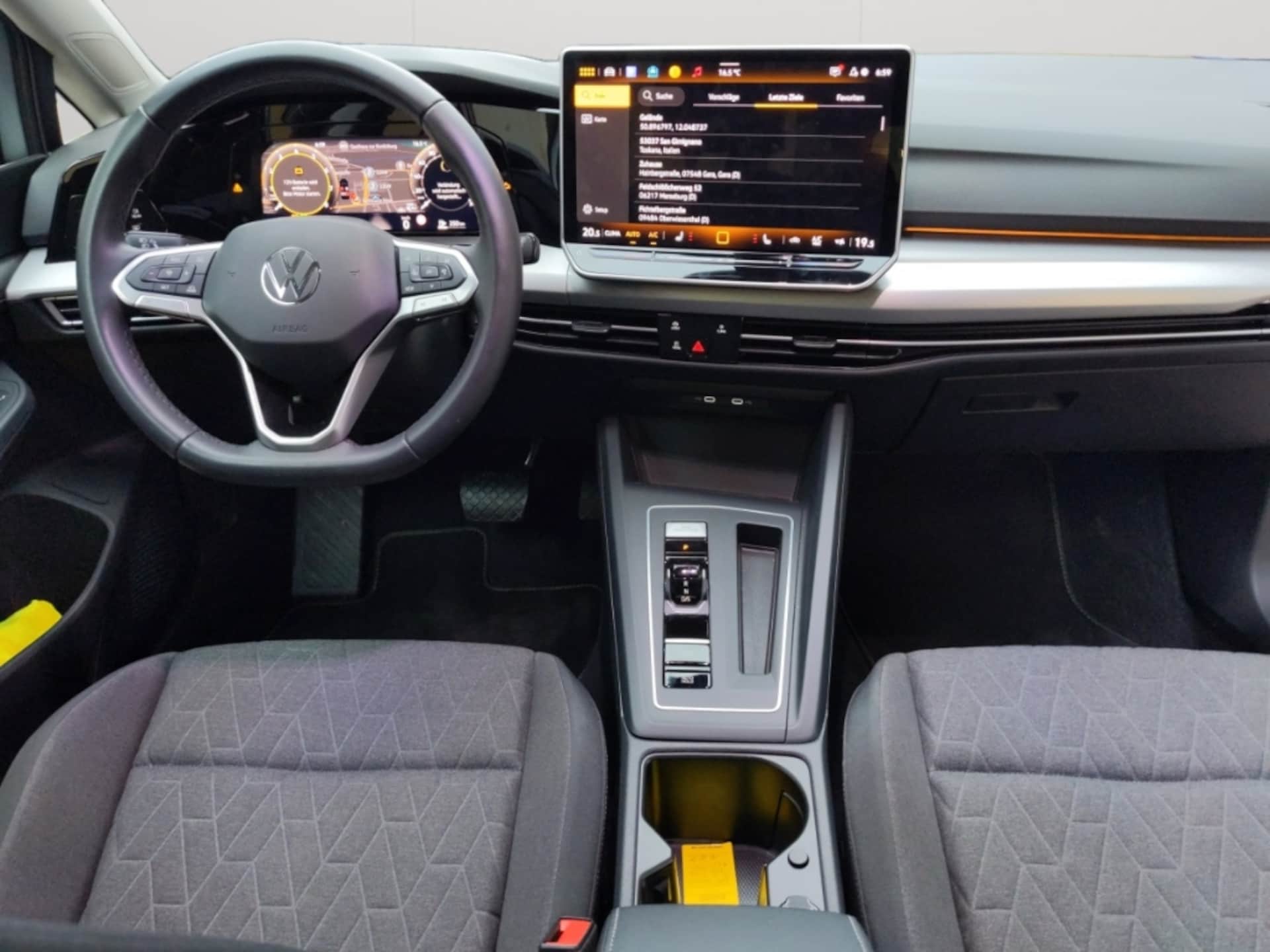 Volkswagen Golf Variant Life