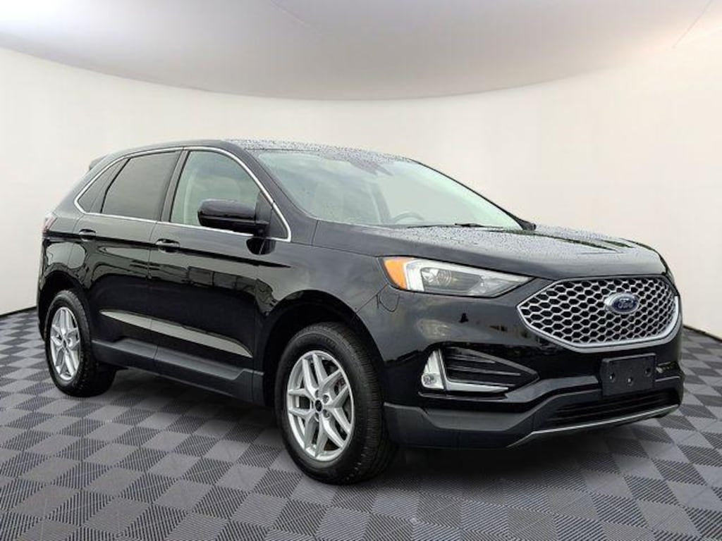 2023 Ford Edge