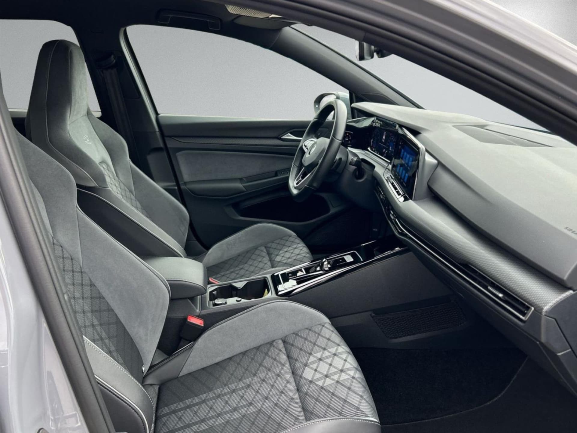 Volkswagen Golf Variant R-Line
