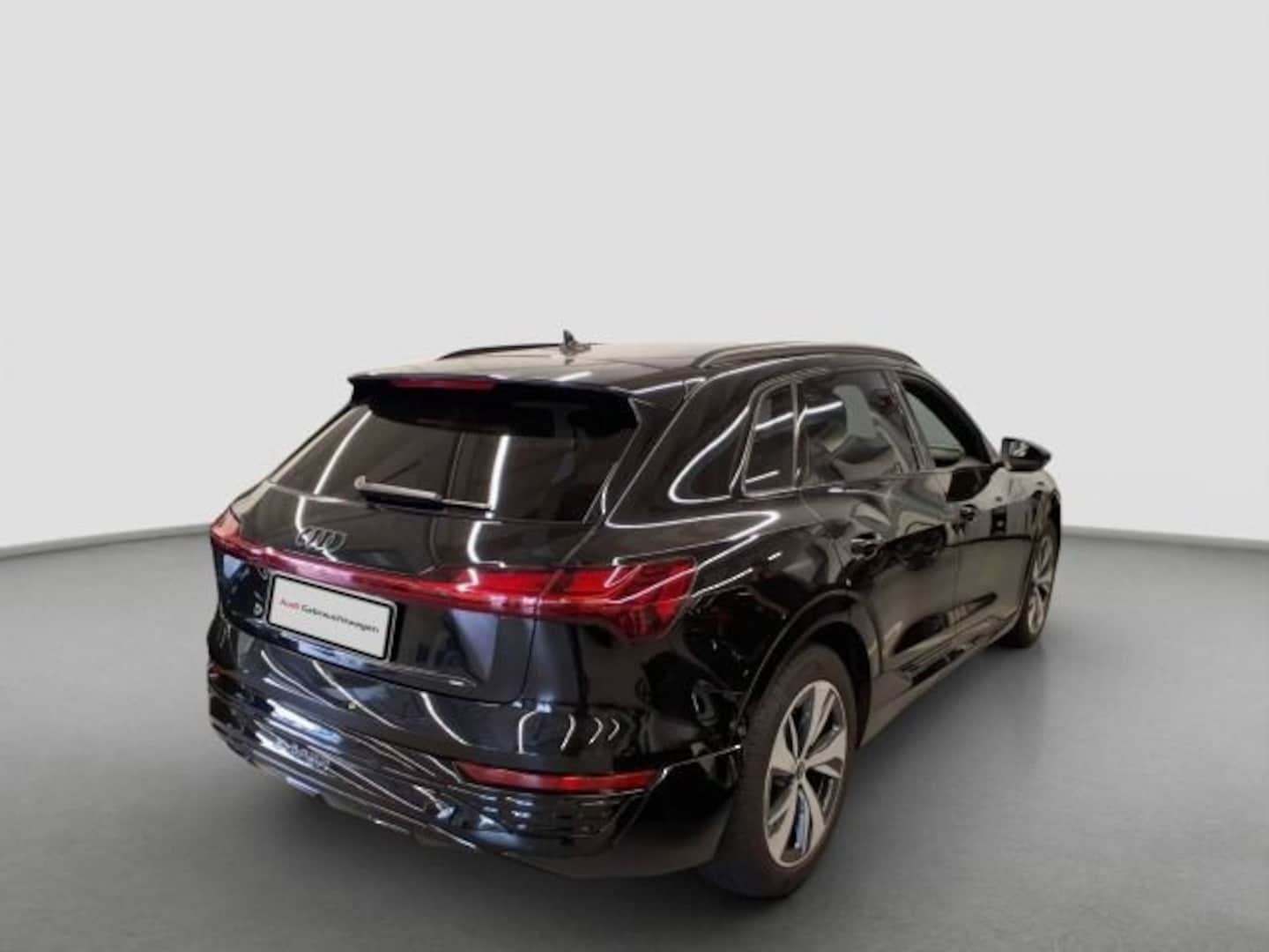 Bild über Audi Q8 e-tron advanced 55 e-tron quattro - für weitere Informationen kontaktieren Sie den Audi Partner