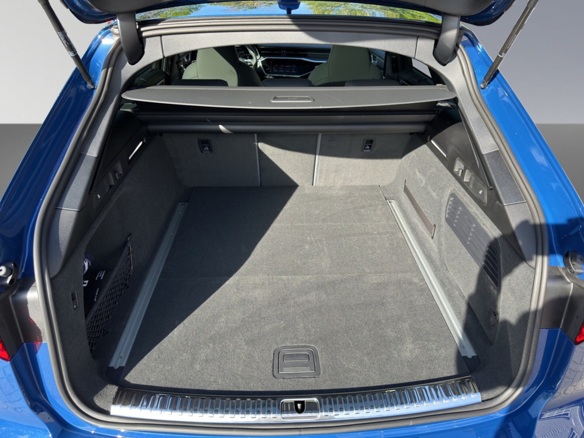 Audi S6 Avant