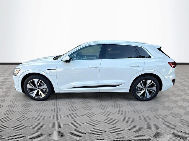 2024 Audi Q8 e-tron
