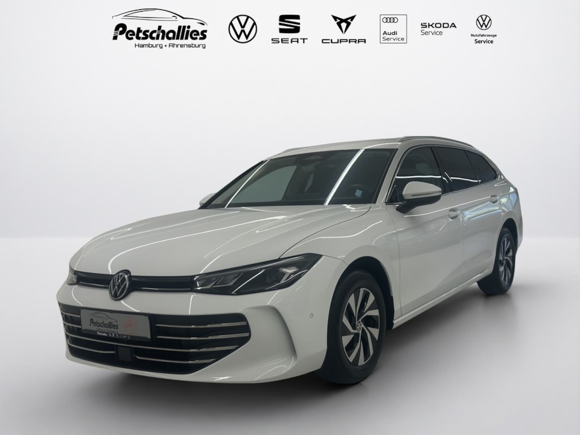 Volkswagen Passat — Volkswagen Passat Passat Business 1.5 eTSI DSG ACC/RFK/PARK ASSIST