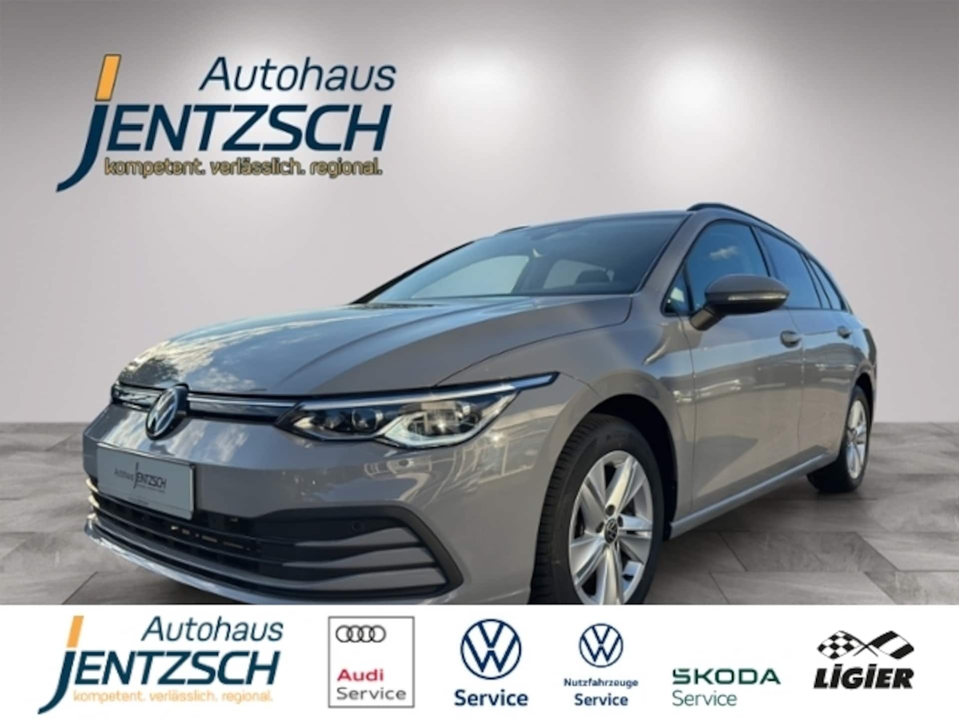 Volkswagen Golf Variant 2023 — LED/AHK/RFK/Navi