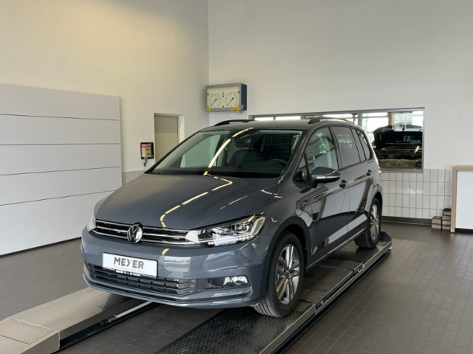 Volkswagen Touran – Bild 2