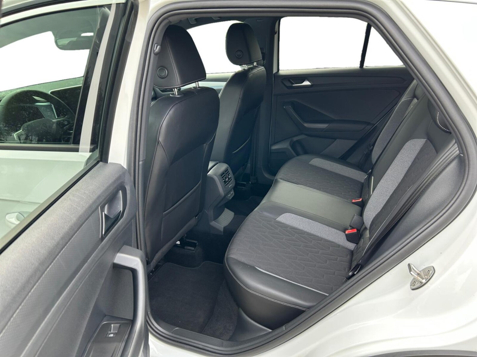 Volkswagen T-Roc – Bild 10