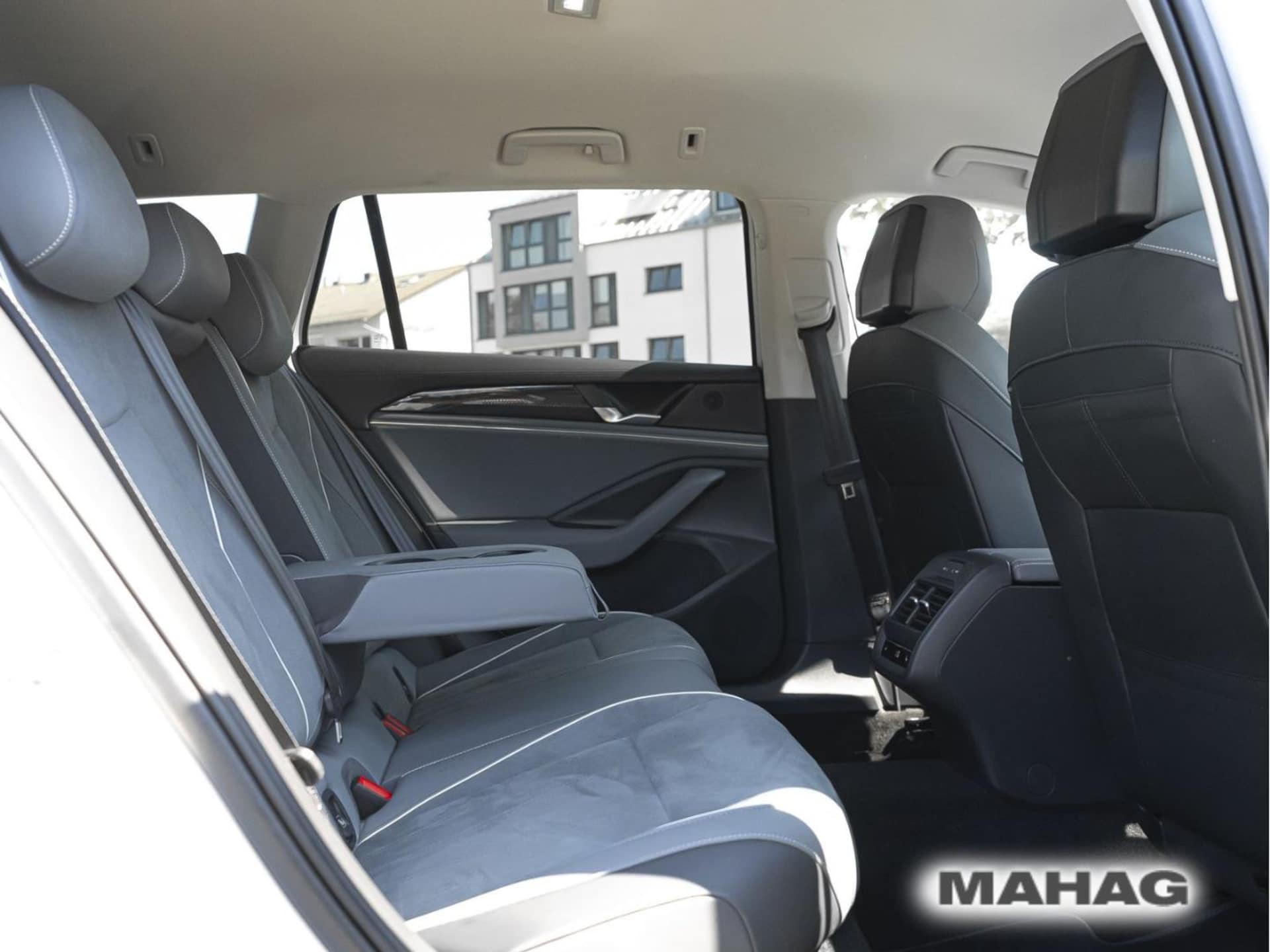 Volkswagen Passat Business