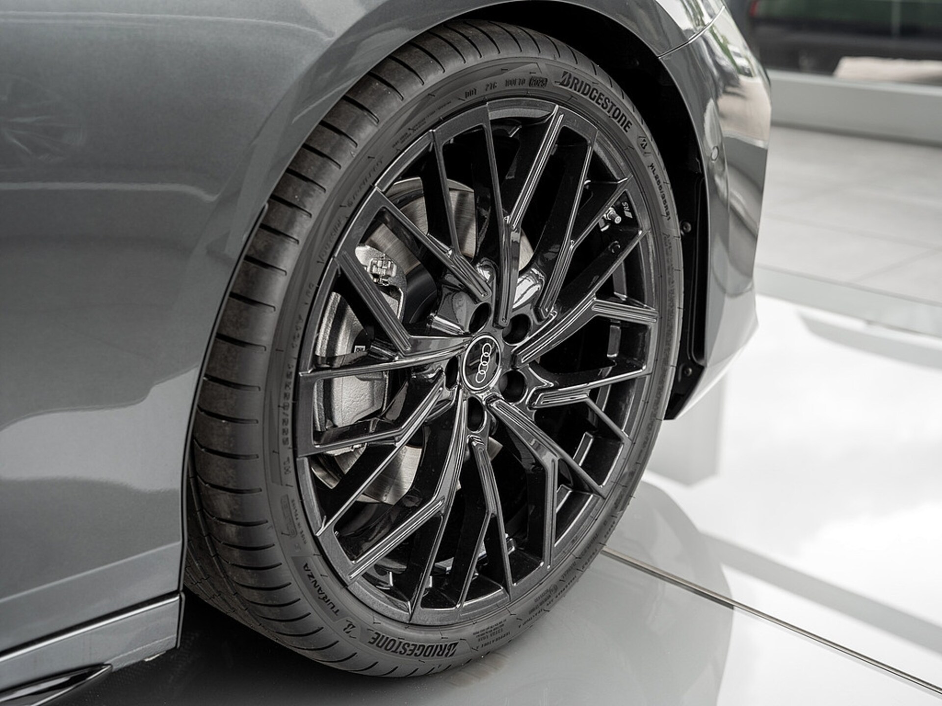 Audi A6 Limousine edition one